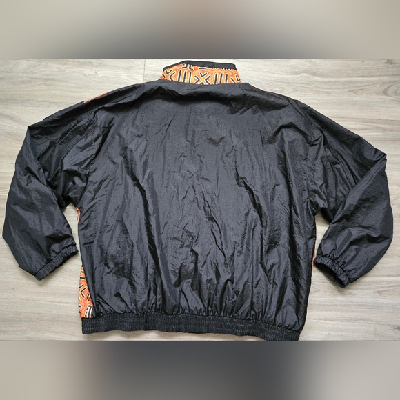 Vintage 90s Men Avon Windbreaker - Picture 5 of 8
